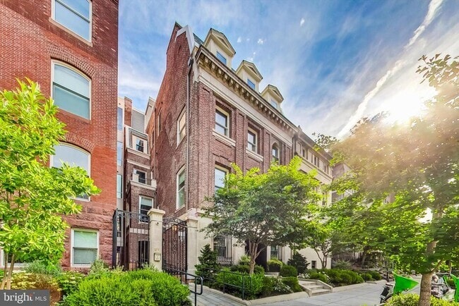 Building Photo - 1745 N St NW Unit 303 Rental