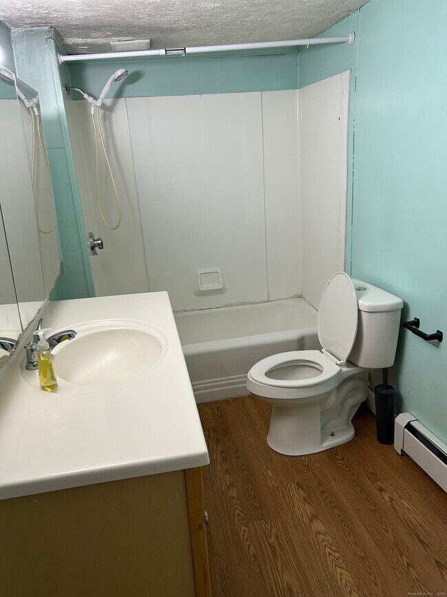 Photo - 70 Walnut St