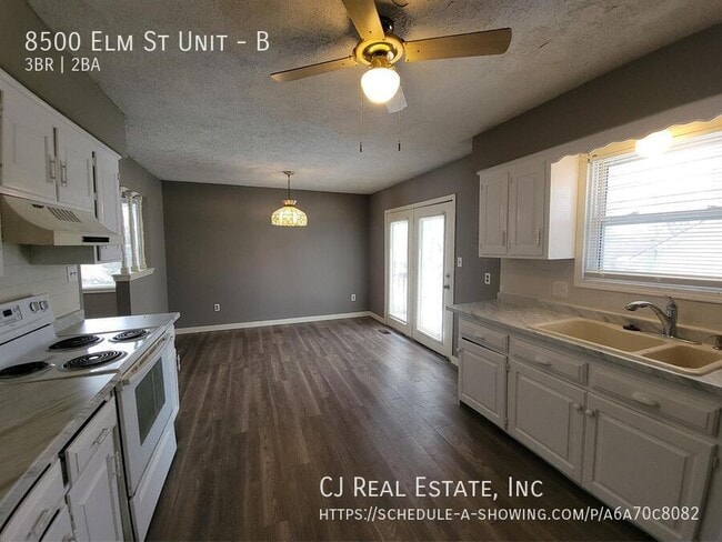 Photo - 8500 Elm Ave