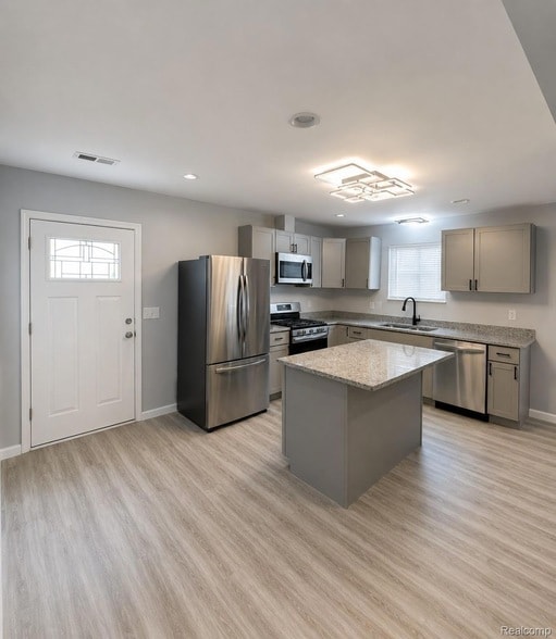 Photo - 27865 Brettonwoods St