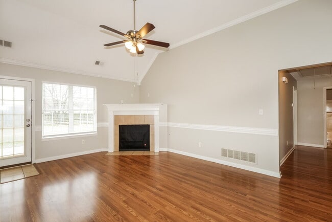 Photo - 8359 Olivia Ln