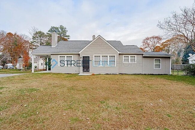 Building Photo - 565 Alamo St