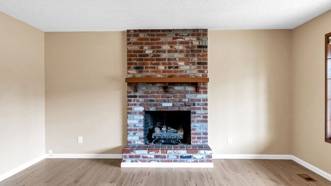 Photo - 18715 NW Lapine St