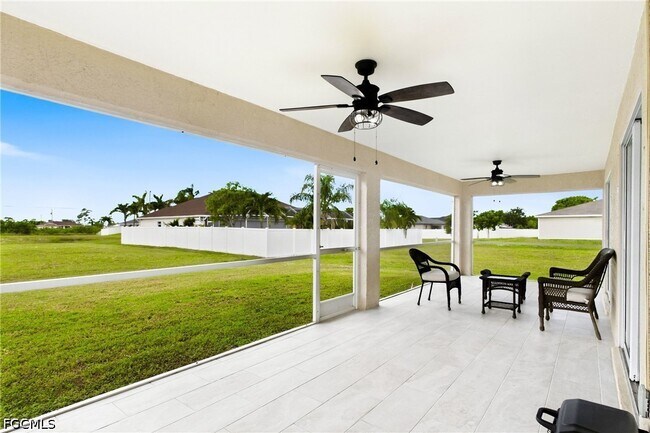 1728 NW 18th St