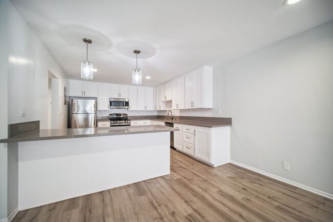 Photo - 170 North Crescent Street