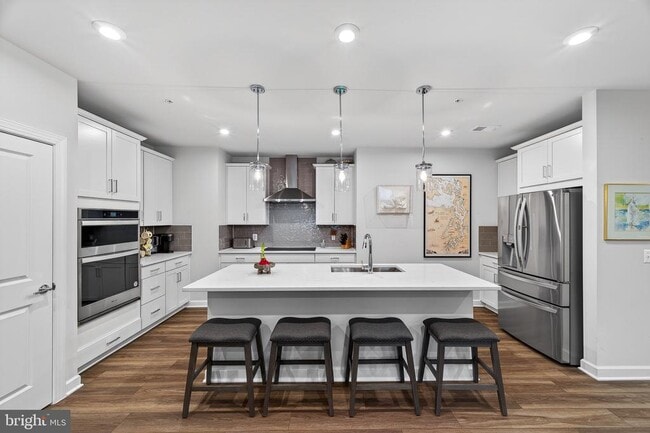 Building Photo - 21630 Hawksbill High Cir Unit 204
