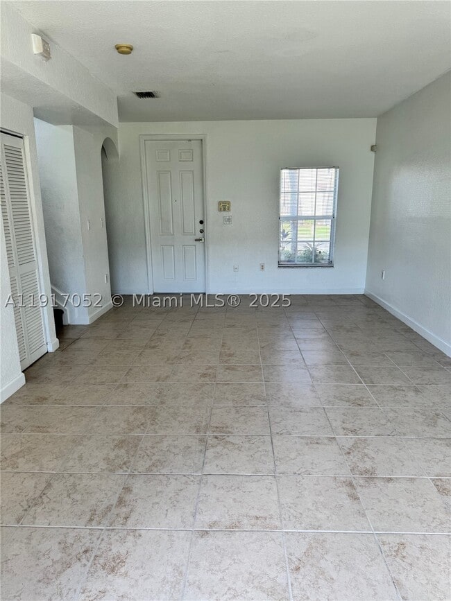 Photo - 4100 NE 24th St
