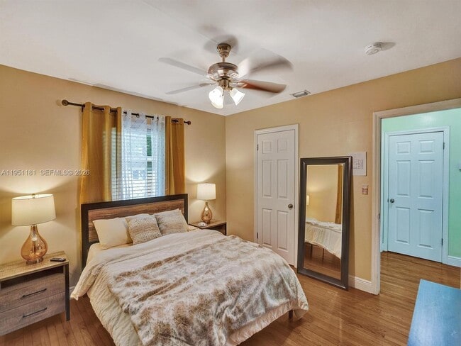 Photo - 615 SW 4th Ave