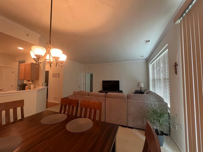 Photo - 13282 Poplar Way