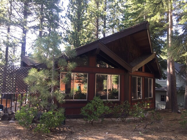 Great Location off Pioneer Trail in South ... - Great Location off Pioneer Trail in South ...