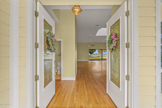 845 S Tropical Trail