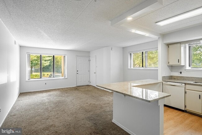 Photo - 6101 Hilltop Dr Unit 1