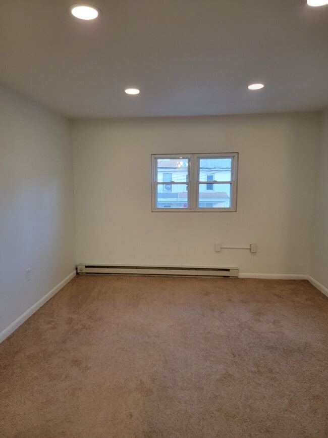 Photo - 2339 Boas St Unit 10