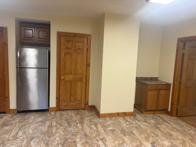 Photo - 355 NY-31 Unit 3