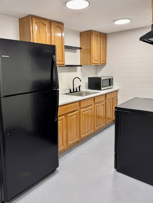 Building Photo - 720 18th Ave Unit 3