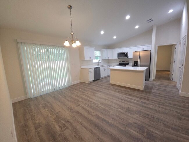 Photo - 387 E Caldwell Dr