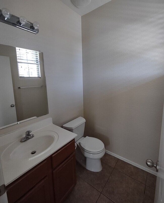 949 E Agua Fria Ln