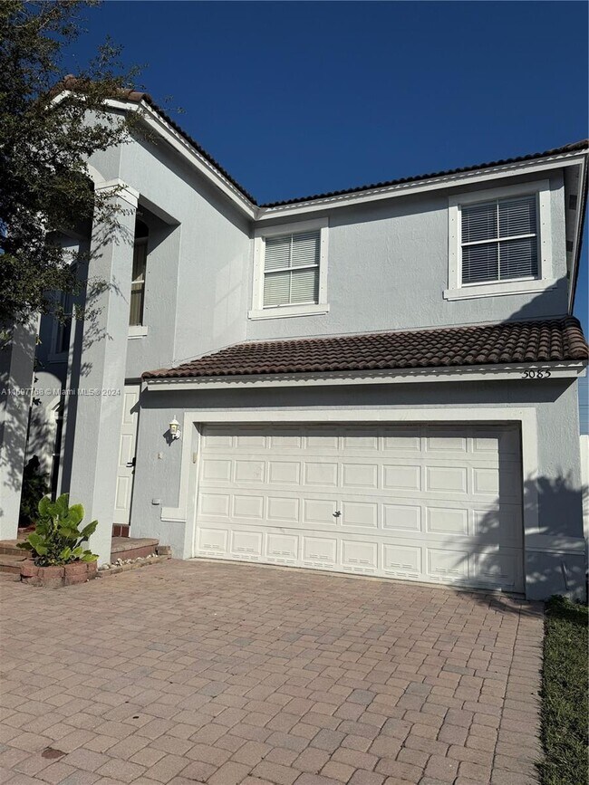 Photo - 5085 SW 37th Ave