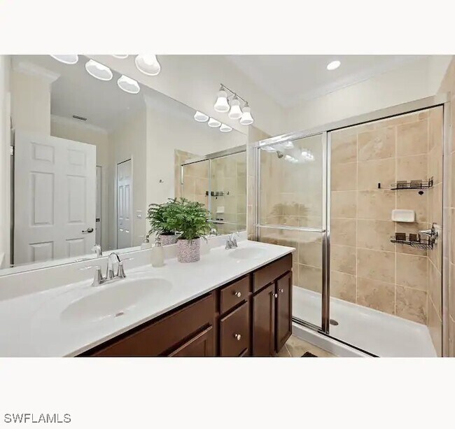 Building Photo - 2672 Blossom Wy