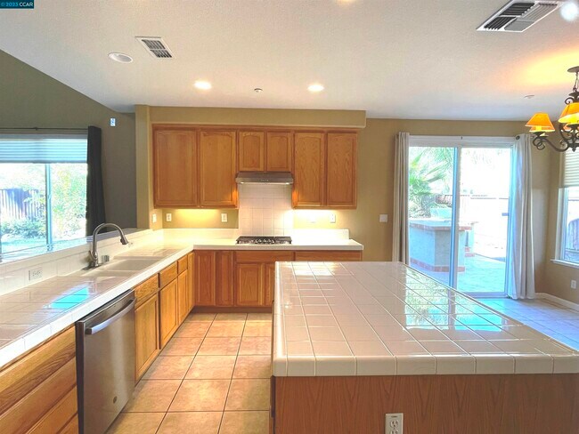 Photo - 2851 Anderson Ln