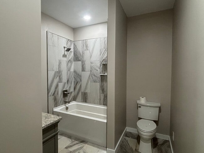 Photo - 7019 Frost Ave Unidad C