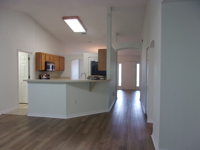 Photo - Beautiful & Spacious