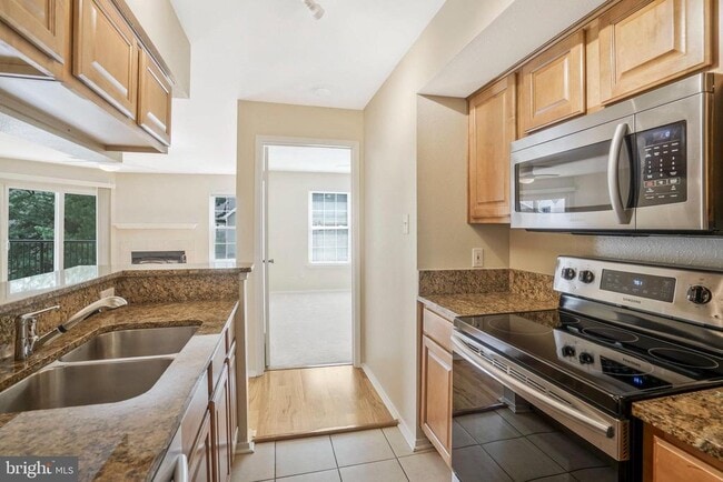Building Photo - 3315 Wyndham Cir Unit 3222 Rental