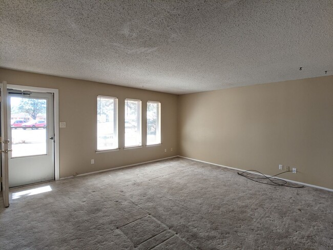 Photo - Two Bedroom in Colonial Park