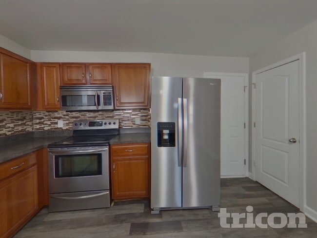 Photo - 506 Glencroft Dr