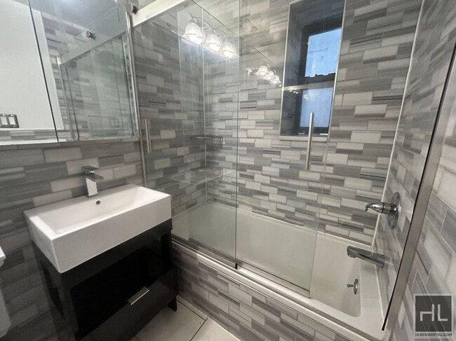 Photo - East 25th Street Unit B