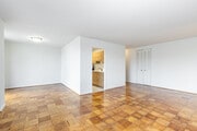 1BR, 1BA - 914SF