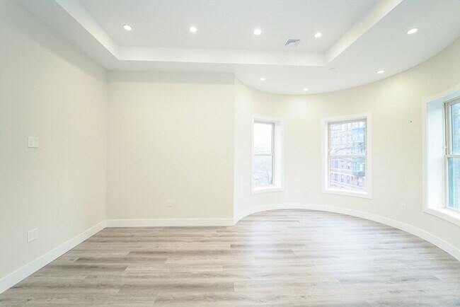 Photo - 424 Marlborough St Unit 2