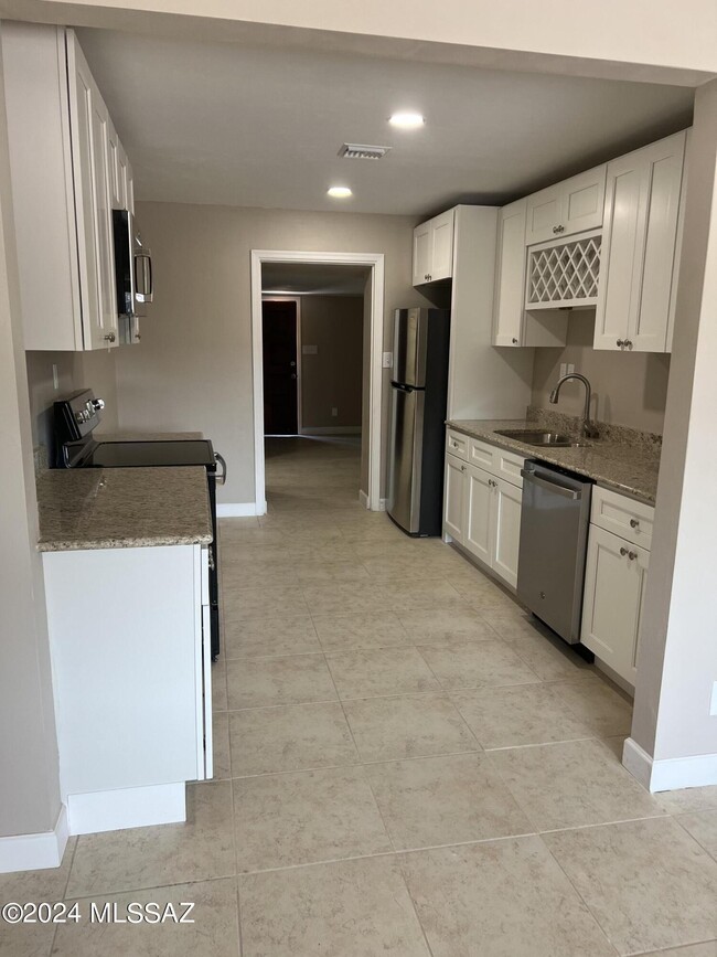 Photo - 2637 N Wilson Ave