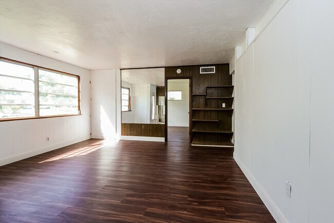 Photo - 3915 Mackinac Rd