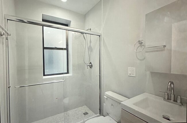 Photo - 1551 W Juneway Ter