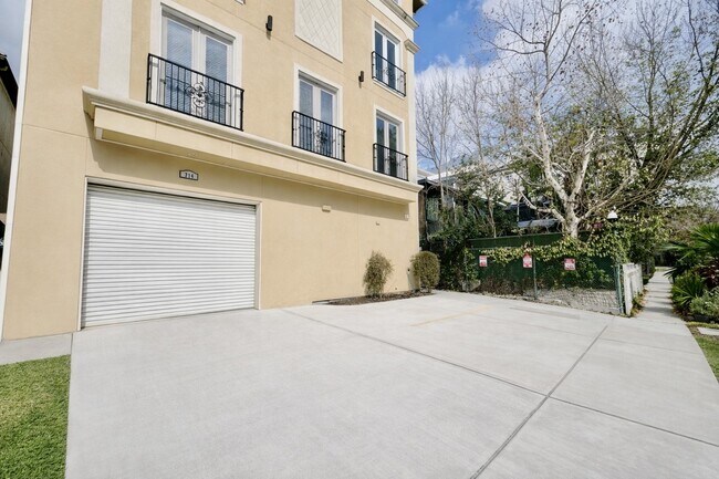 Photo - 314 W Bell St Unidad 201