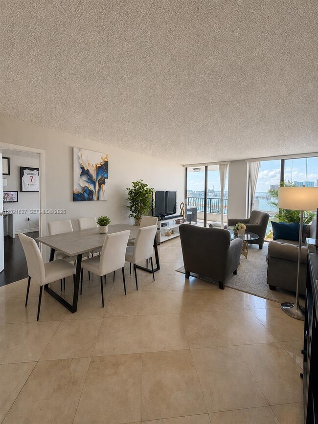 Photo - 555 NE 15th St Unit 16K