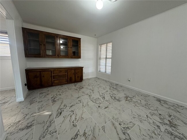 Photo - 136 Daniel Moore Ave