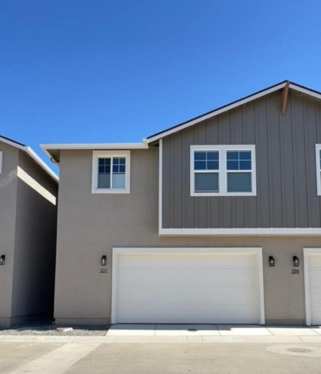 Photo - *NEW! 2/2.5/2Townhome in Gardnerville*