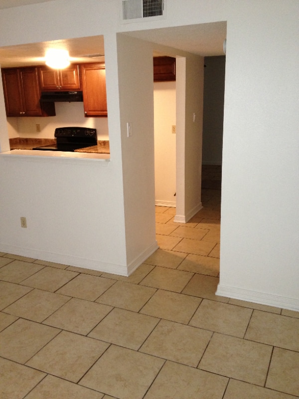 Photo - 2833 Fayette St