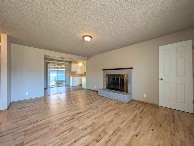 Photo - Great 2 bed/1 bath duplex in Springfield