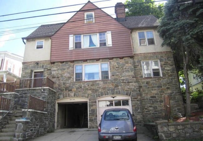 Building Photo - 310 Sixth Ave