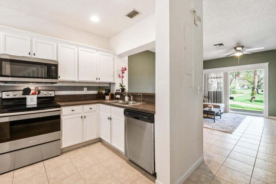 Photo - 5032 Palmbrooke Cir Townhome