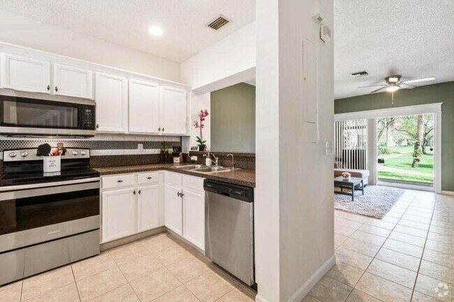 Building Photo - 5032 Palmbrooke Cir Rental