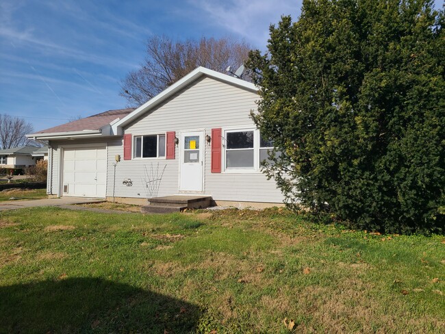 Photo - 100 Circle Dr House