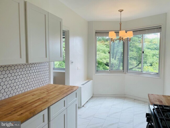 Photo - 2801 New Mexico Ave NW Unit 717