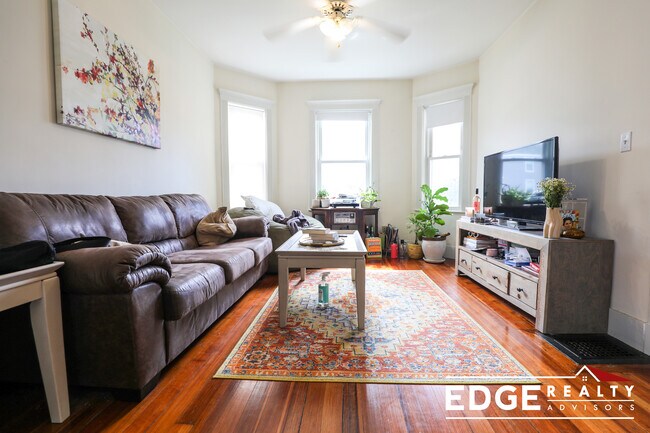 Photo - 14 Bennett St Unit 1