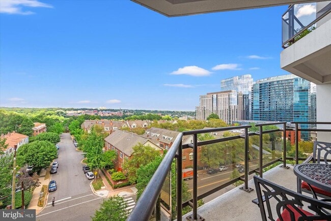 Photo - 1530 Key Blvd Unidad 816