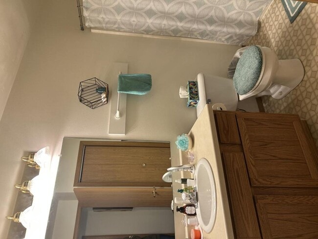 Photo - 451 Linden Dr