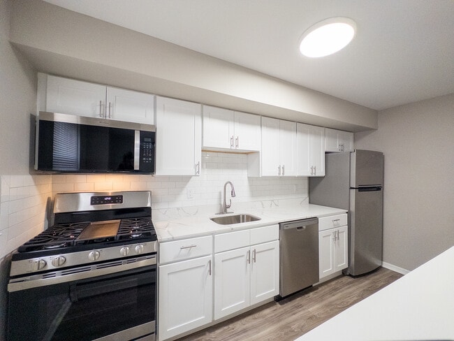 Building Photo - Orchard View Apartments